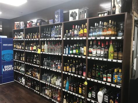 Cold Beer, Liquor & Wine Store | 4Seasons (Four Seasons Regina)