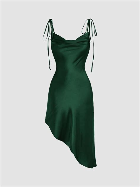 SHEIN Brasil | Short green dress, Green homecoming dresses, Green hoco ...