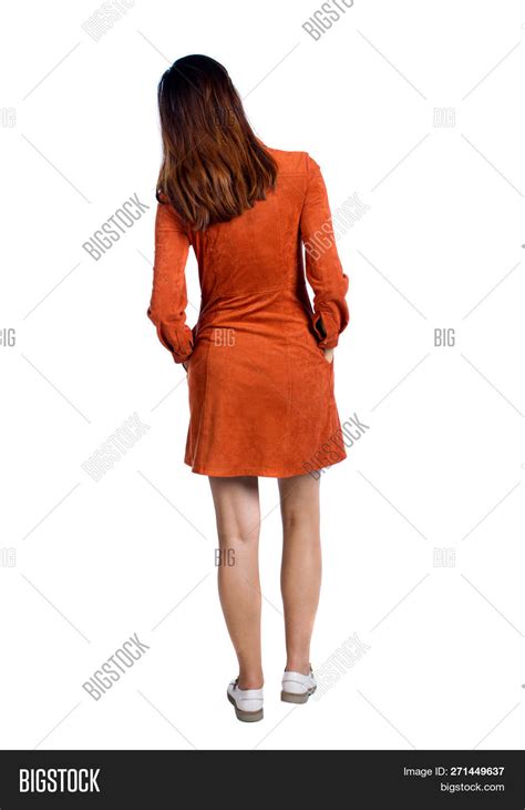 People Standing Back 的图像结果