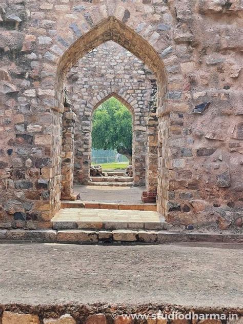 TOMB OF ALAUDDIN KHILJI,DELHI EMPEROR. - Studio Dharma