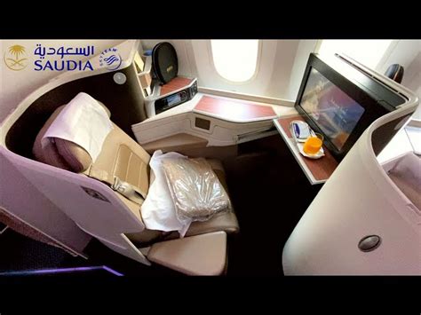 Saudi Arabian Airlines Business Class 的图像结果