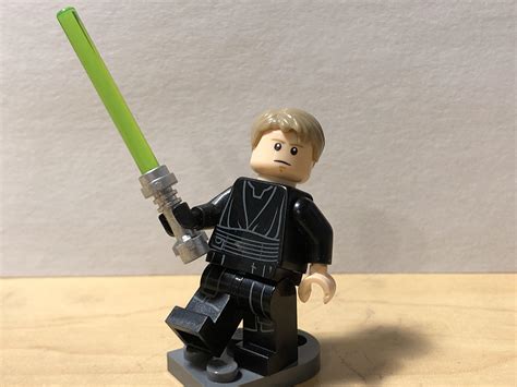 Jedi Knight Luke Skywalker : r/legostarwars