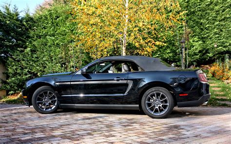 Ford Mustang Cabrio, Diese amerikanische Ikone können Sie bei uns mieten