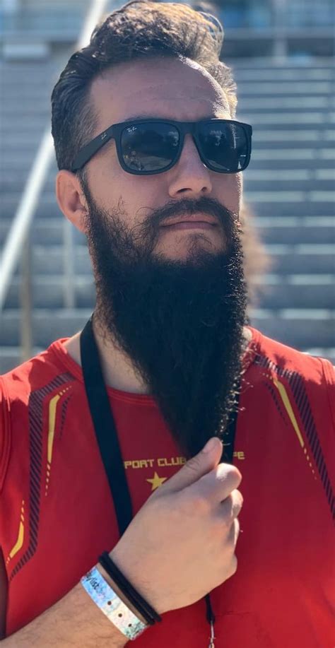 13 Duck tail Beard Styles – The Sexiest Beard Style Trend Of 2020