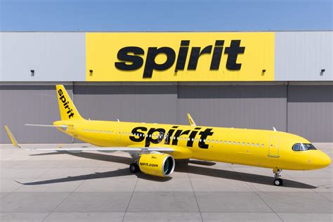 Spirit Airlines announces leadership shake-up as CEO and CCO step down ...