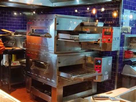 Wholesale Commercial Electric Conveyor Pizza Oven - Fully Automatic for ...