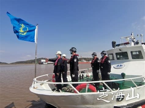 舟山边检联合海事部门开展锚地联合巡航执法