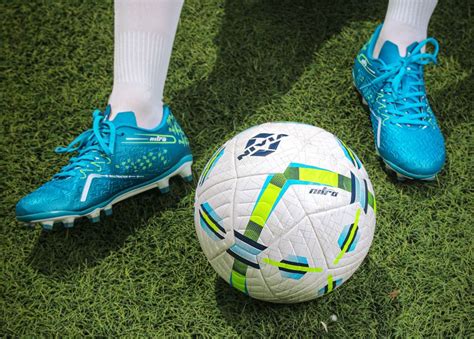 Buy Dominator 3.0 Thermobound Football Online | Nivia Sports