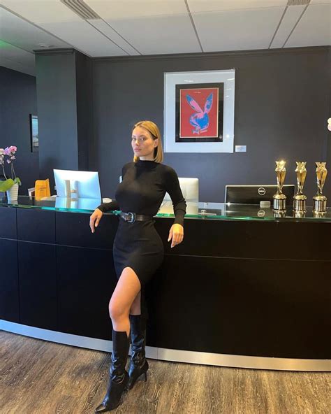 Cómo se hizo famosa Lana Rhoades y por qué se retiró del cine para adultos