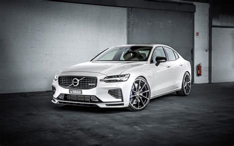 Heico Sportiv's Volvo S60 - The S60 Volvo should have made