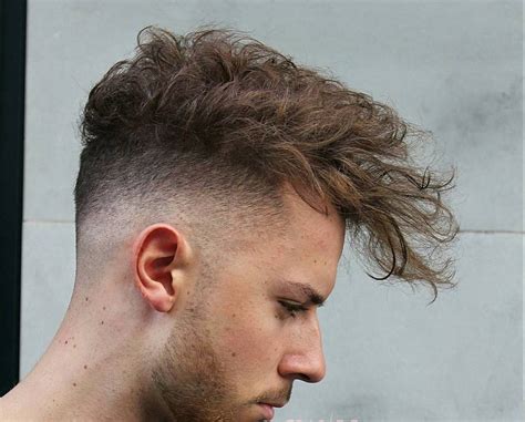 3 Fine Hairstyles To Compliment Your Curls In 2020