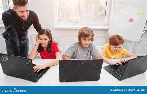 Computer Lesson Kids 的图像结果