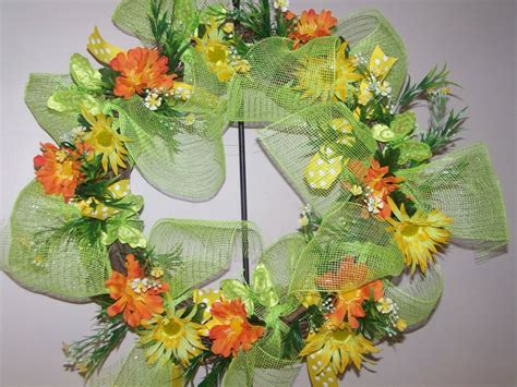 Spring Mesh Wreaths Tutorial 的图像结果