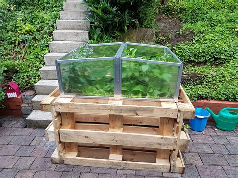 Pallet Raised Garden Bed at Ethan Heyer blog