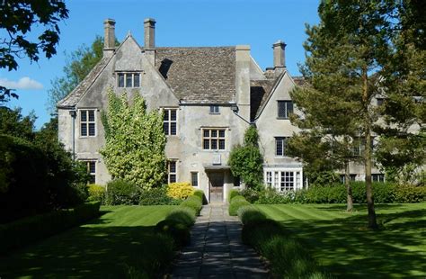 AVEBURY MANOR (2025) All You Need to Know BEFORE You Go (with Photos ...