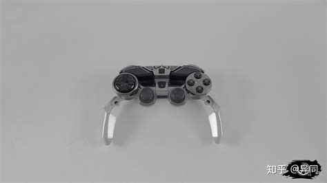 游戏新消息：PS5手柄的黑色外壳也可以拆下来或许可以更换_公会界