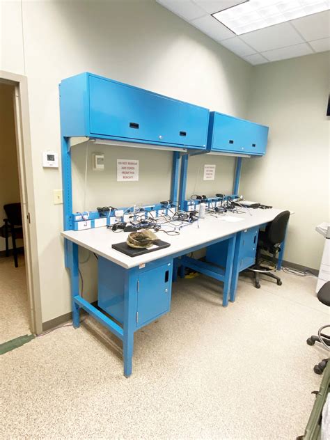 Computer Lab Workstations 的图像结果