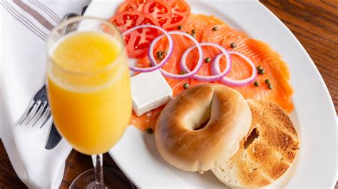 City Oyster and Sushi Bar | Delray Beach