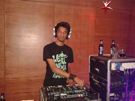 DJ Sandy on HighApe - Events, Activities & Things To Do