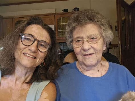 Tipps zur verbesserten Pflege und Mundhygiene von Menschen mit Demenz ...