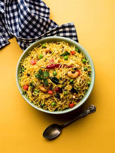 How To Make Vermicelli (Sevai) Upma | Femina.in