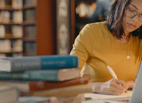 Zoho Creator: AI-powered low-code platform