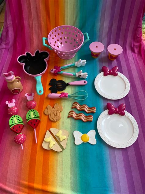 Mini Mouse Cooking 的图像结果