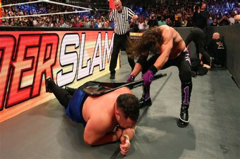 आखिरकार रोमन रेन्स ने ब्रॉक लेसनर को हराया, बने यूनिवर्सल चैंपियन ...