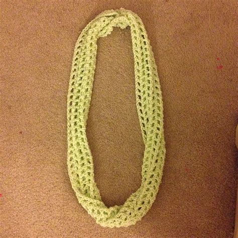 Ravelry: Super Easy Infinity Scarf pattern by Willow&Mason