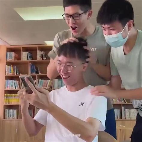 广西考生查分723，学霸一脸淡定，老师兴奋拍照_腾讯视频