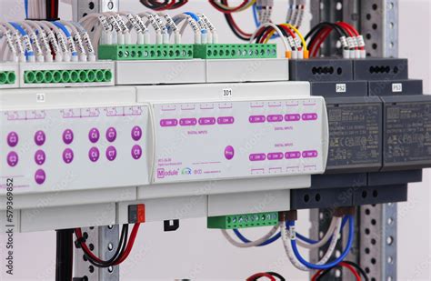 Digital Input Module with Interposing Relay 的图像结果