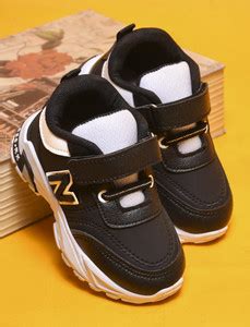 kats Boys Velcro Sneakers Price in India - Buy kats Boys Velcro ...