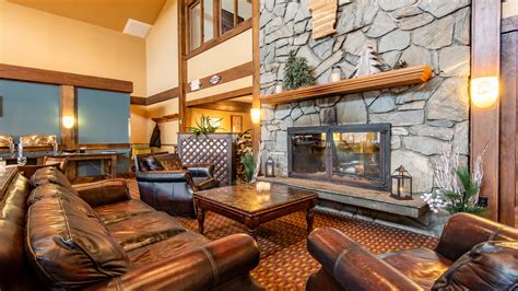 Hotels & Vacation Rentals | Black Bear Lodge | Stratton Mountain