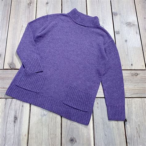 Purple cashmere knit high neck sweater | LEMON