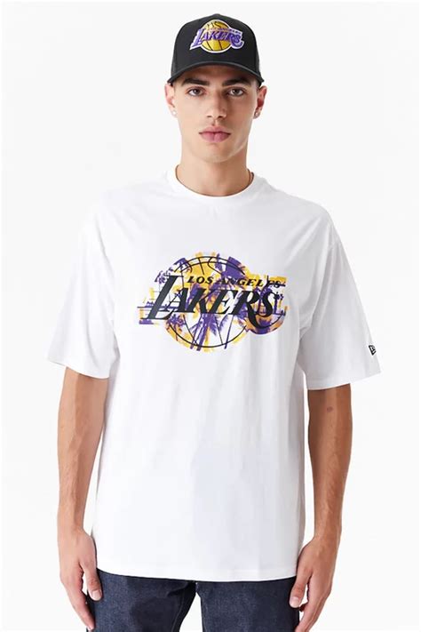 New Era - New Era Los Angeles Lakers NBA Large Infill Oversized T-Shirt ...