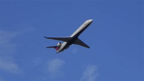 Delta Connection CRJ 的图像结果