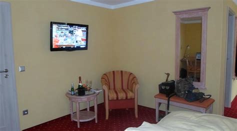 HOTEL DEUTSCHERREN STUBEN (Weikersheim) - Hotel Reviews & Photos ...