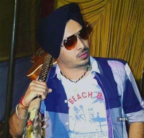 TV actor Manmeet Grewal commits suicide over unpaid dues- The Etimes ...