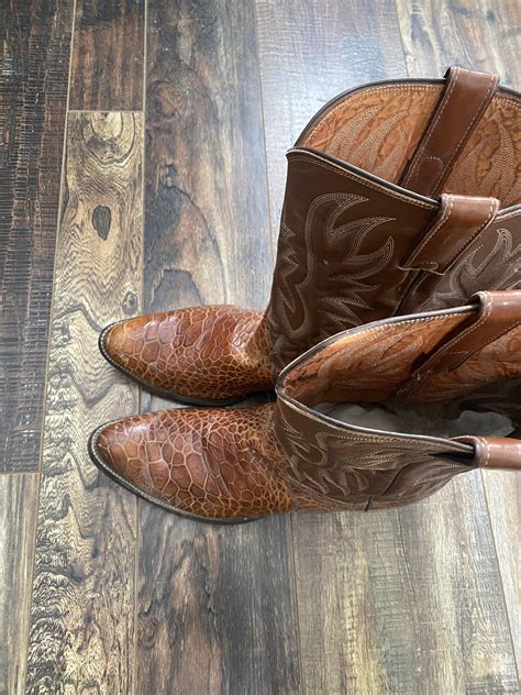 My dad died when I was 9 I’m now 41. A friend of his found me on FB and ...