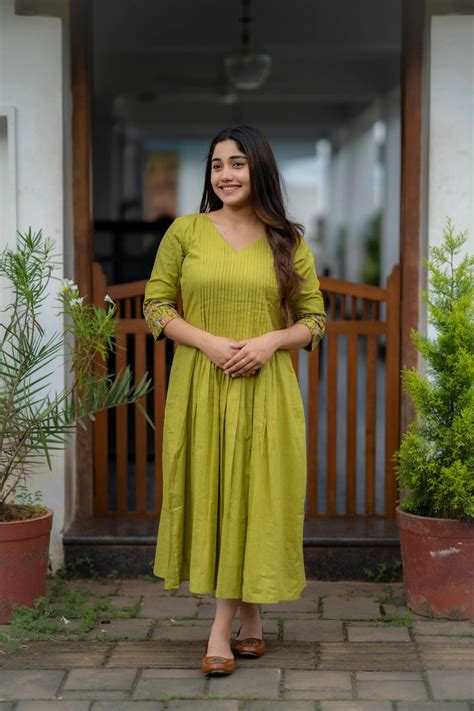 Style Jaipur - Buy Ethnic & Traditional Women Clothing