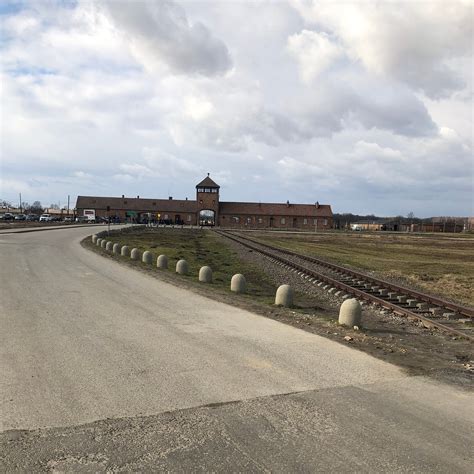 1 Day Trip Auschwitz-Birkenau Memorial and Museum Guided Tour from ...