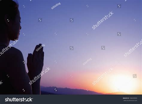 Dónde encontrar la letra completa del Padre Nuestro, Ave María y Gloria