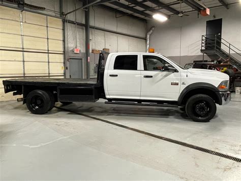 Dodge Ram 5500 Flatbed