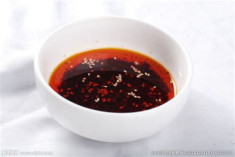辣椒红油的做法_【图解】辣椒红油怎么做如何做好吃_辣椒红油家常做法大全_猫魅_豆果美食