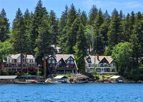Exploring the Tranquil Beauty of Lake Arrowhead - 2026
