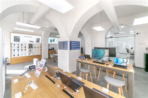 Huawei rinnova i suoi Customer Service di Roma e Catania