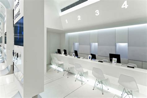 香港3 flagship电子产品店设计 – 米尚丽零售设计网-店面设计丨办公室设计丨餐厅设计丨SI设计丨VI设计