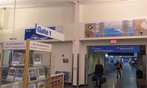 Clear Channel Airports - Barnstable Municipal Airport