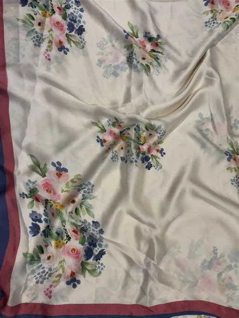 Unique Threads Sarees | Shop Banarasi Silk Sarees Online