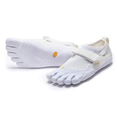Vibram Five Finger | Barefoot Shoes | Minimalistic Footwear — Gambol